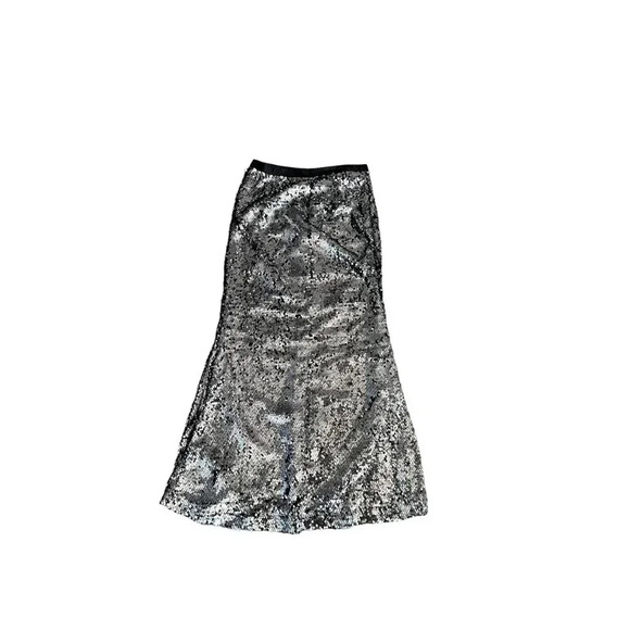 Carmen Marc Valvo Women's Silver all over sequin Midi Skirt Size 6 - Picture 2 of 6